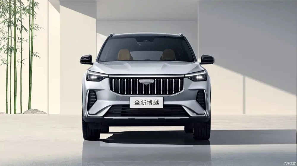 Обновленный кроссовер Geely Cityray спереди