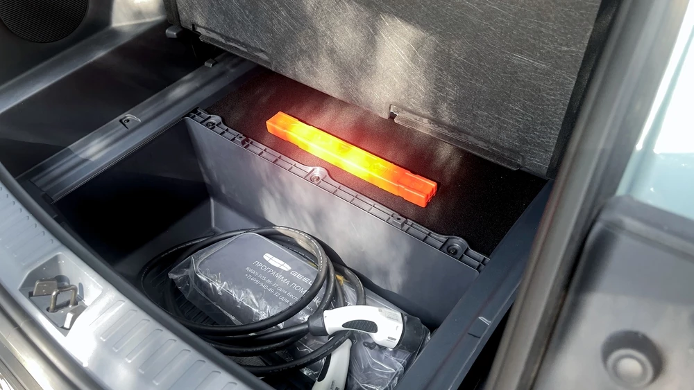 Geely EX5 тест салон интерьер багажник