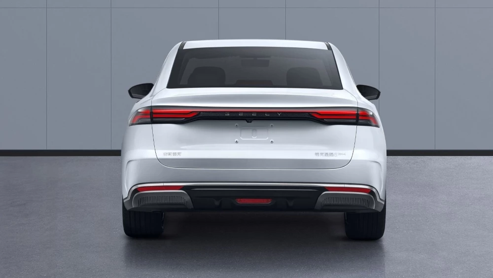 Гибридный седан Geely Starshine 6 сзади