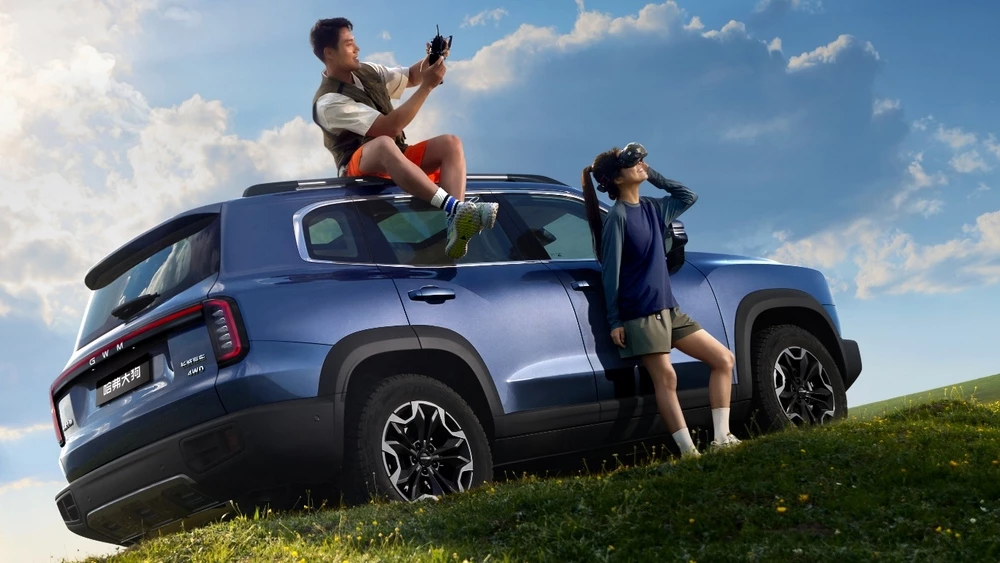 Обновленный кроссовер Haval Dargo сбоку