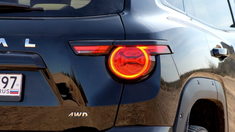 Haval H7 сзади фонарь