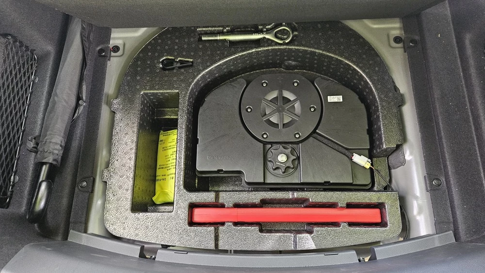 Hongqi H6 салон интерьер багажник органайзер