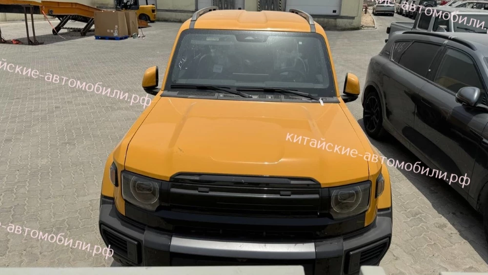 Кроссовер iCAUR iCar V27 в оаэ дубай спереди