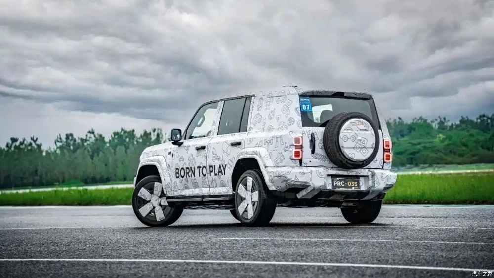 iCaur V27 icar chery фото камуфляж сбоку сзади