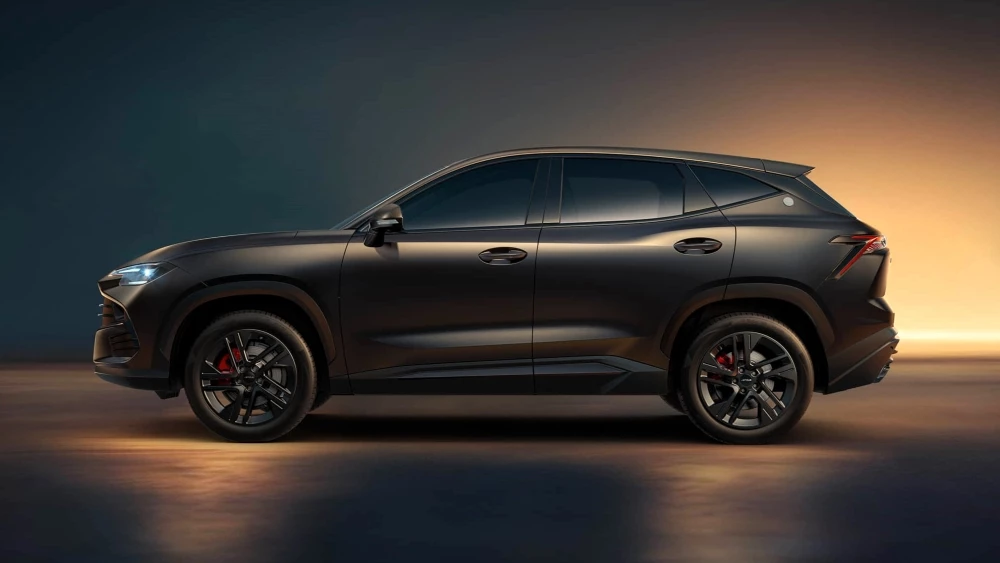 Обновленный кроссовер jetour dashing 2026 сбоку Black Samurai