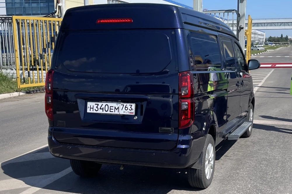 Фургон SKM АвтоВАЗ тесты в России сзади