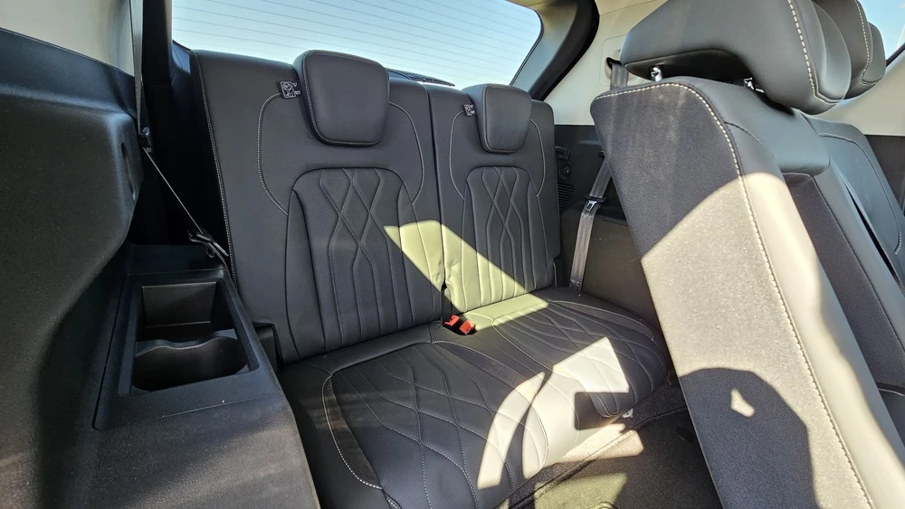 Soueast S09 тест салон интерьер третий ряд сиденья