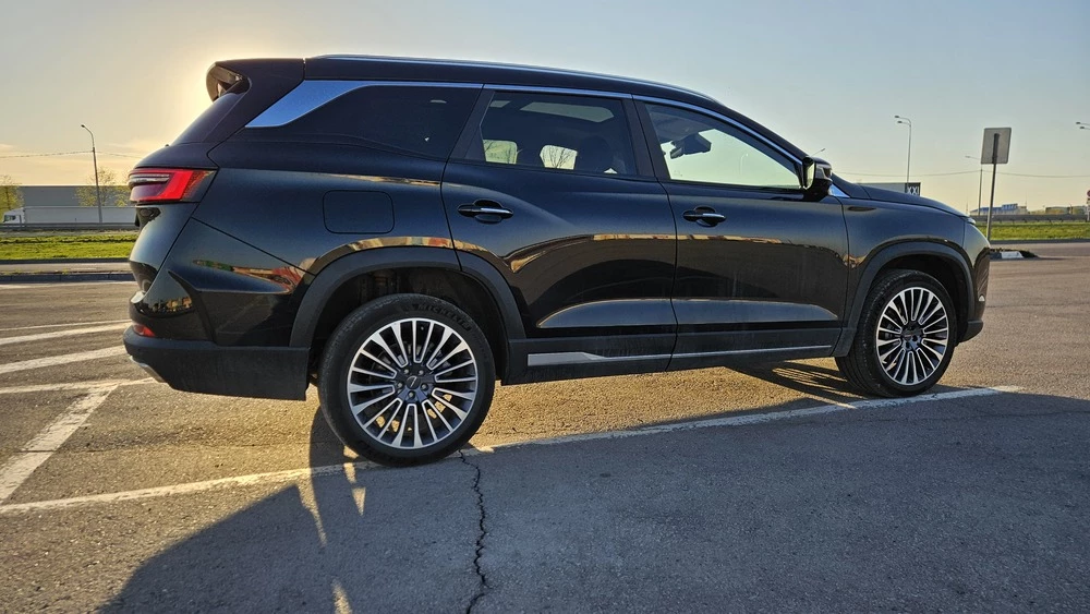 Soueast S09 тест сбоку