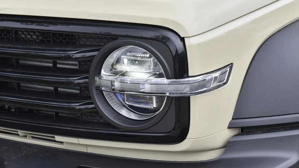 tank 300 фара сбоку спереди