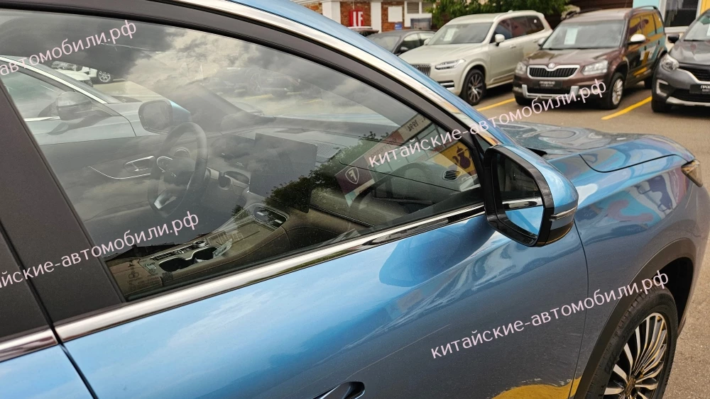 Кроссовер Tenet T8 Chery Tiggo 8 Plus в России у дилера салон интерьер