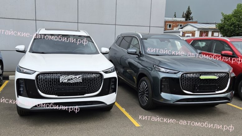 Кроссовер Tenet T8 Chery Tiggo 8 Plus в России у дилера спереди