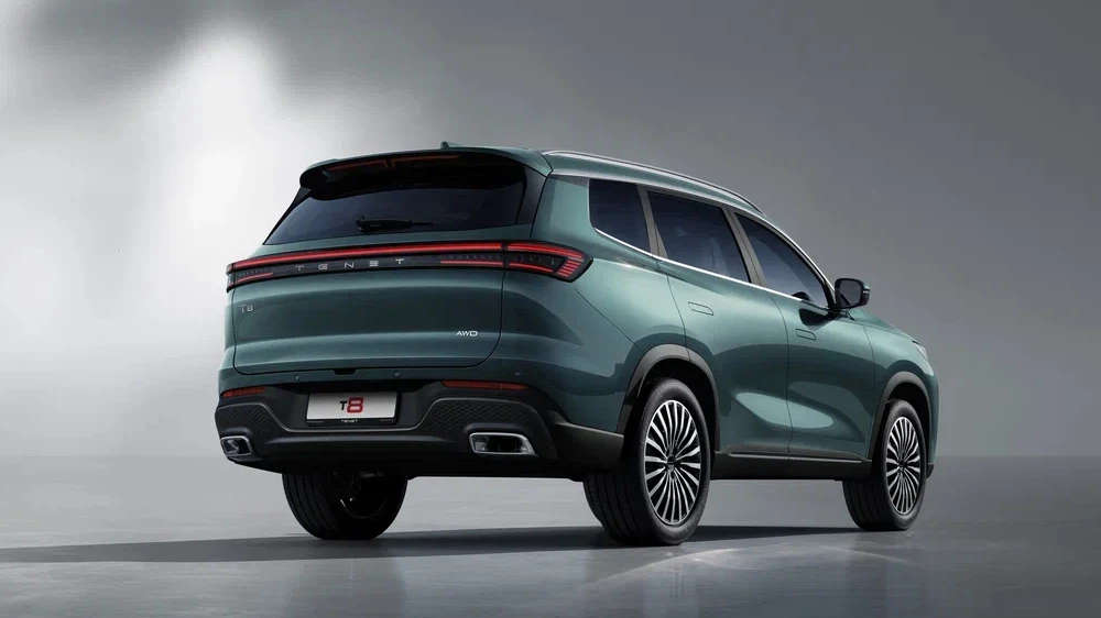 tenet t8 представили в россии сбоку сзади зеленый кроссовер на базе chery tiggo 8 plus