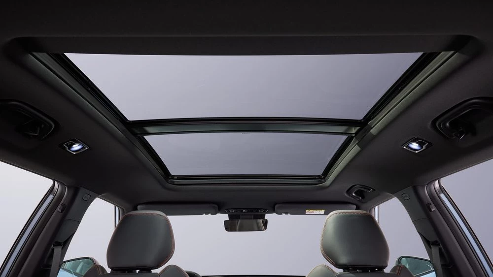 Geely Cityray салон интерьер панорамная крыша