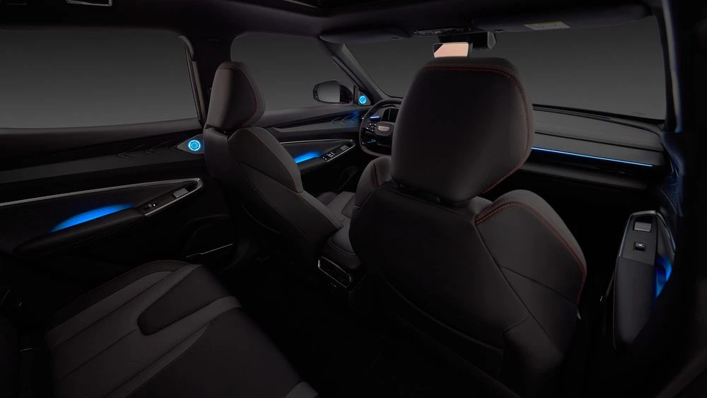 Geely Cityray салон интерьер подсветка вечерний свет