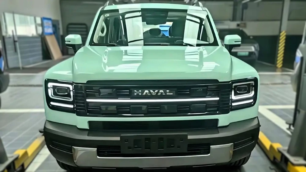 гибридный Haval Raptor 2026 спереди кроссовер в Китае