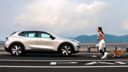 кроссовер Changan Deepal S05 сбоку 2026