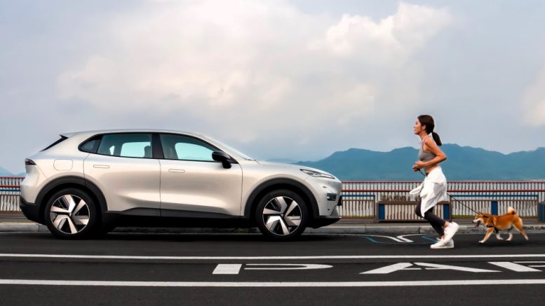кроссовер Changan Deepal S05 сбоку 2026