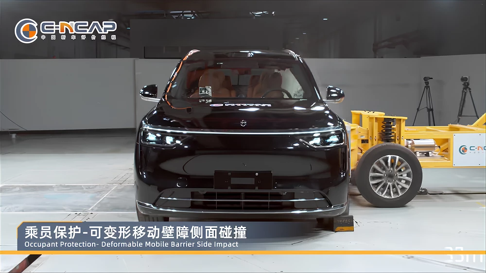 aito m8 кроссовер спереди боковый удар c-ncap краш-тест пять звезд плюс самый безопасный кроссовер китая по стандарту 2024 года