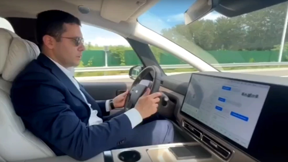 Министр Антон Алиханов тест Li Mega в Китае