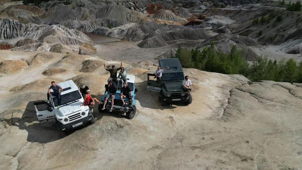 baw 212 внедорожники автопробег в россии сбоку спереди три автомобиля 28 дней маршрут владивосток москва итоги