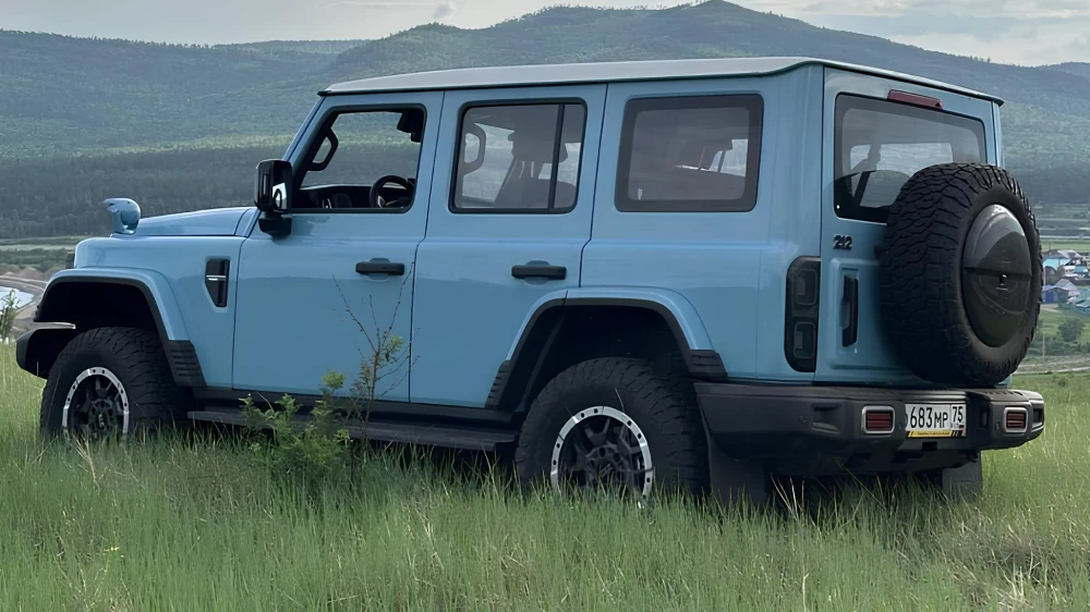 baw 212 в комплектации longwind внедорожник сбоку сзади голубой перевели на русский язык интерфейс