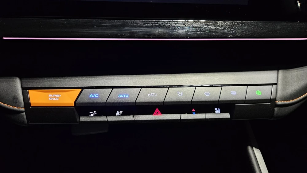 Changan Uni-V тест салон интерьер консоль клавиши