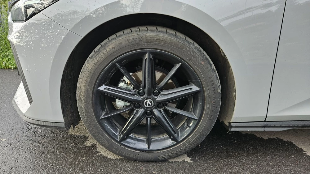 Changan Uni-V тест сбоку колесо диск