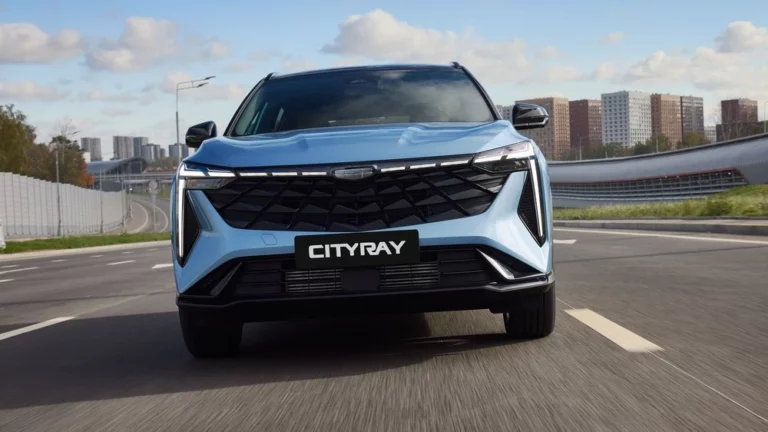 Geely Cityray спереди в динамике