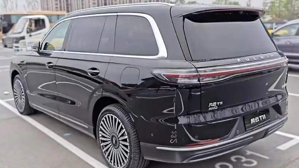 Chery Fulwin T11 кроссовер сбоку сзади гибридный