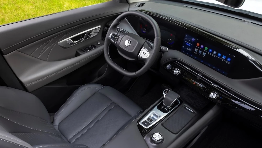 Dongfeng Huge интерьер кроссовер