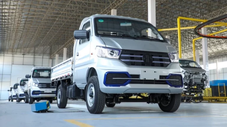 Dongfeng T3Q завод dongfeng Сурхандарьинская область Узбекистан сзади сбоку