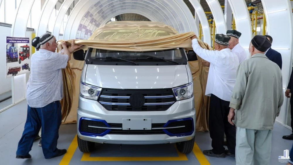 Dongfeng T3Q завод dongfeng Сурхандарьинская область Узбекистан спереди