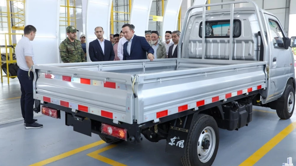 Dongfeng T3Q завод dongfeng Сурхандарьинская область Узбекистан сзади