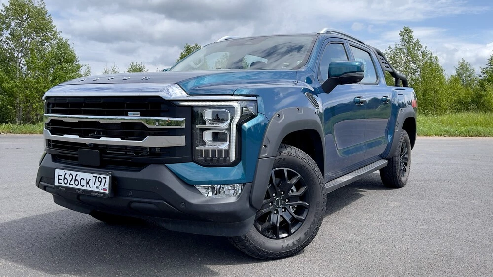 Foton Tunland V7 тест сбоку спереди