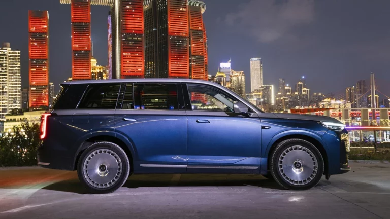 gac s9 старт продаж китай кроссвер гибридный флагманский полноразмерный голубой сбоку комплектации цены