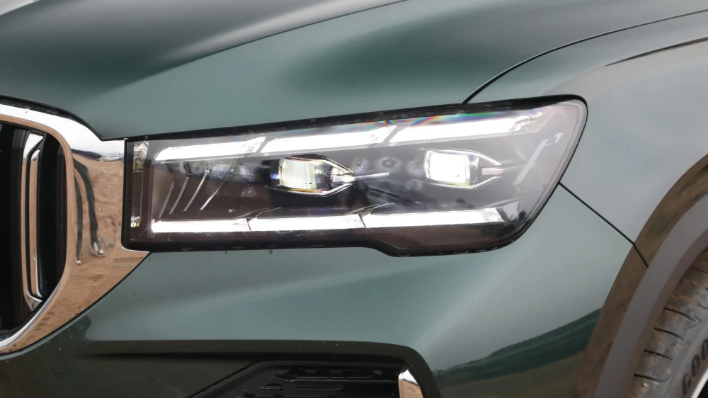 Продажи Geely Monjaro рухнули в Китае. На каких машинах ездили в Поднебесной в июле 2025-го geely monjaro сбоку спереди зеленый фара продажи упали в китае