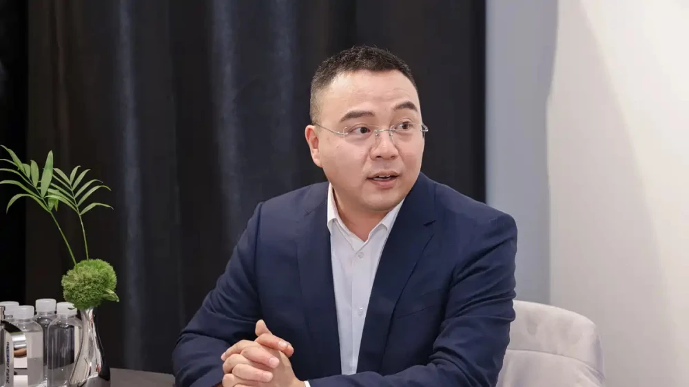 заместитель генерального директора по продажам автомобилей серии geely china star ван бо