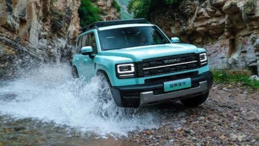haval raptor hi4 menglong hi4 v7 hi4 обновленный 2026 модельного года гибридный кроссовер сбоку спереди бирюзовый