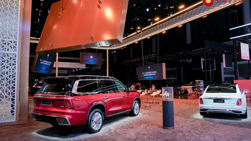 hongqi ls7 guoyao внедорожник огромный сбоку сзади бензиновый v8 цены