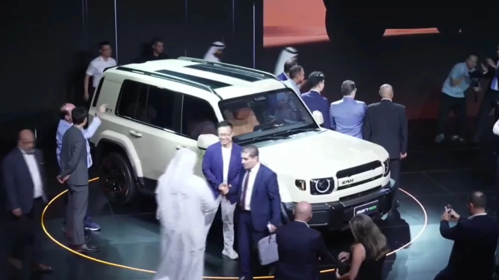 iCaur V27 презентация оаэ спереди сбоку