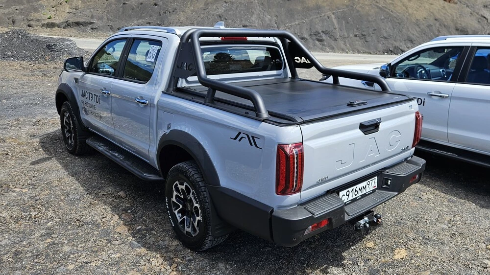 jac t9 дизель дизельный сбоку сзади тест
