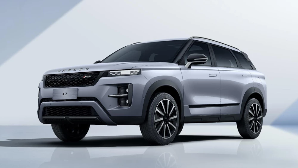 jaecoo j7 специальная версия кроссовер сбоку спереди серебряный