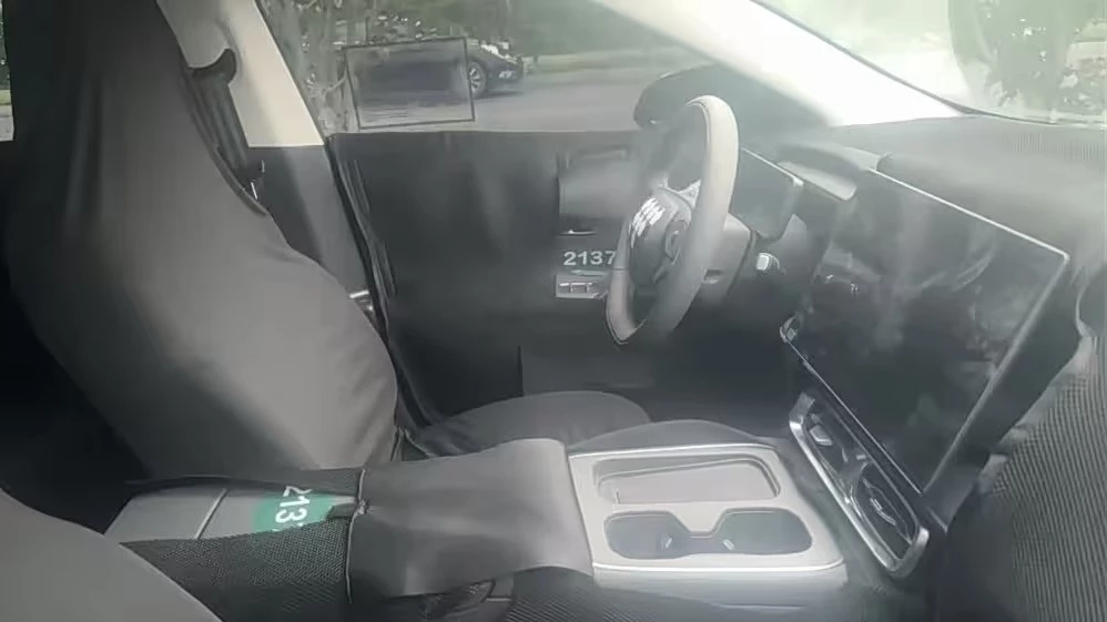 Хэтчбек Leapmotor B-класса салон интерьер