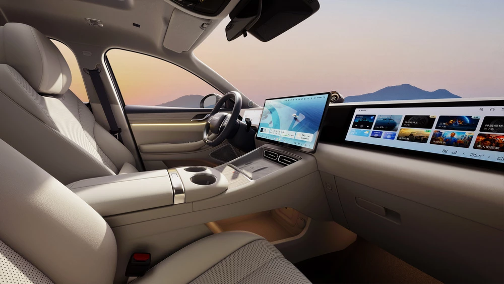 Кроссовер Exlantix E05 салон интерьер сиденья первый ряд