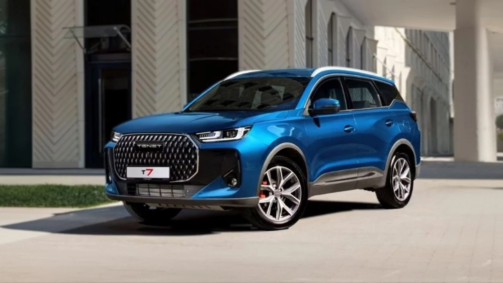 кроссовер Tenet T7 сбоку спереди