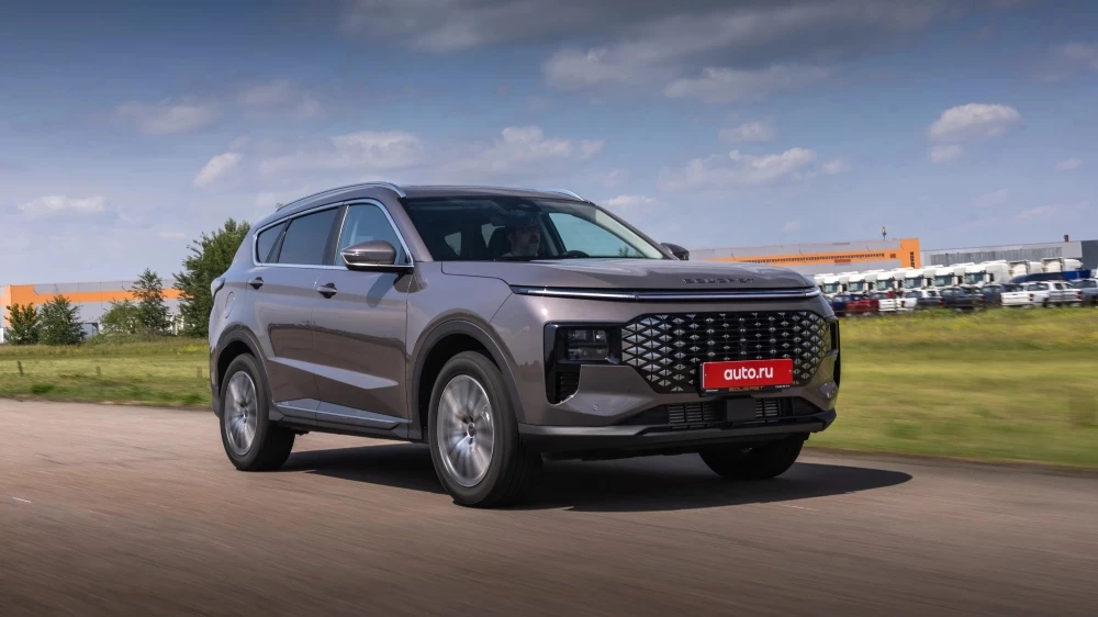 Супертест тест рейтинг среднеразмерных кроссоверов в России авто ру jetta vs7 сбоку спереди в динамике