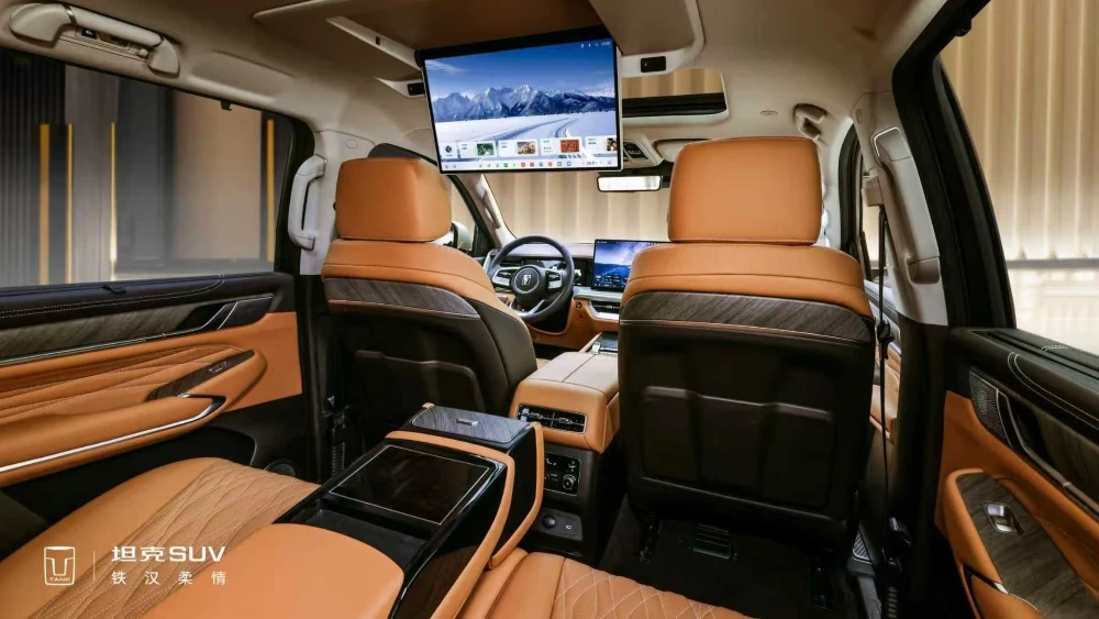Обновленный новый внедорожник Tank 500 салон интерьер второй ряд