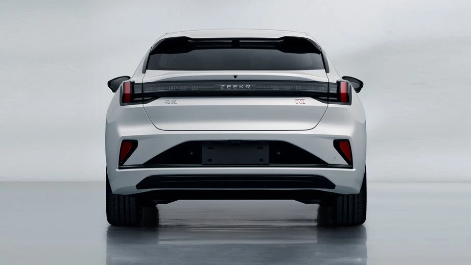 Электромобиль Zeekr 001 2026 сзади