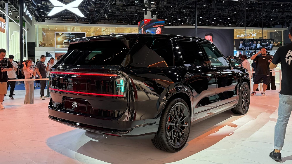 zeekr 9x предзаказ старт черный сбоку сзади кроссовер цены