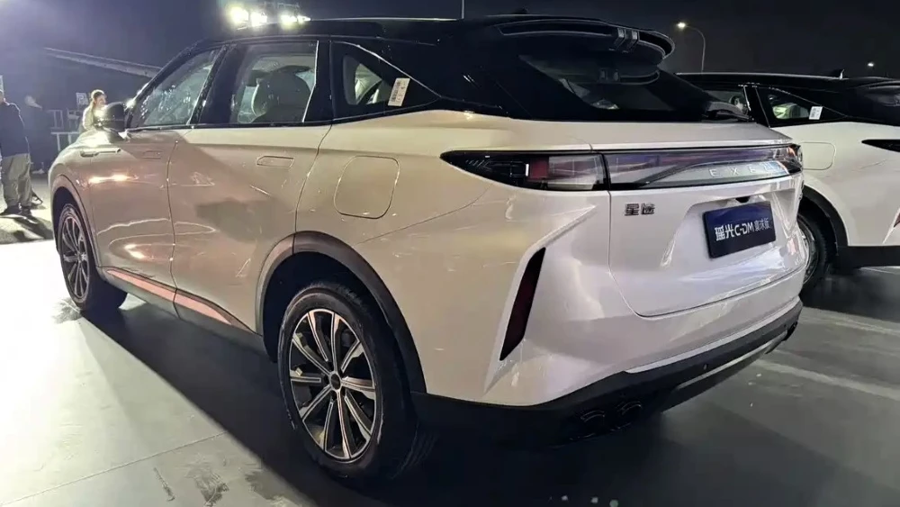 exeed rx cdm 2026 сзади сбоку обновленный презентация